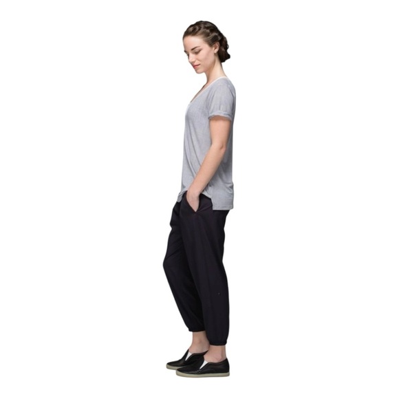 Lululemon Rollin' With My Omies Pant | Black | Size 8 - Picture 1 of 15